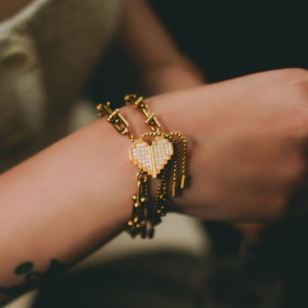 CLÀT Digital Love Bracelet Set