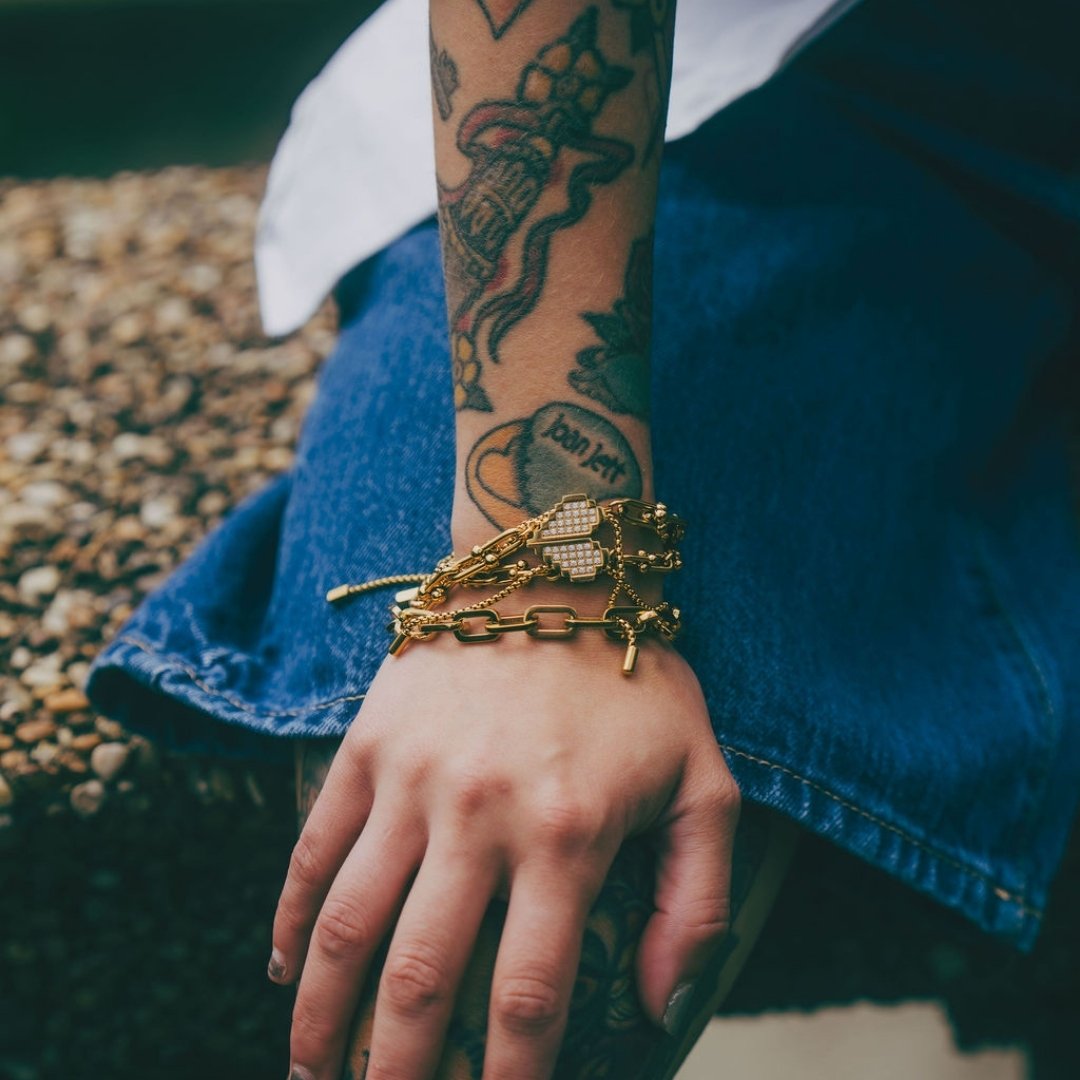 #color_Gold