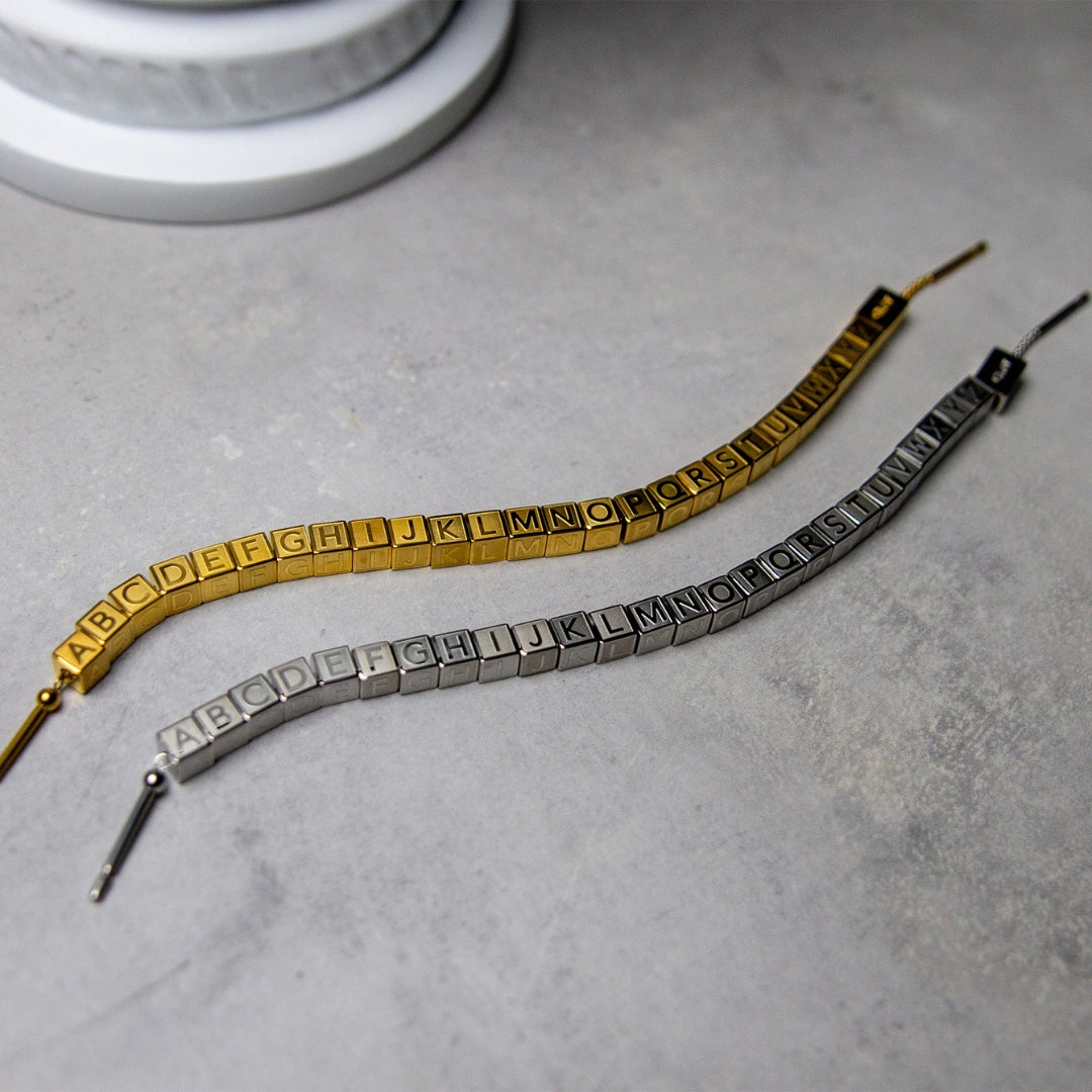 CLÀT Cube Letter Slider - C